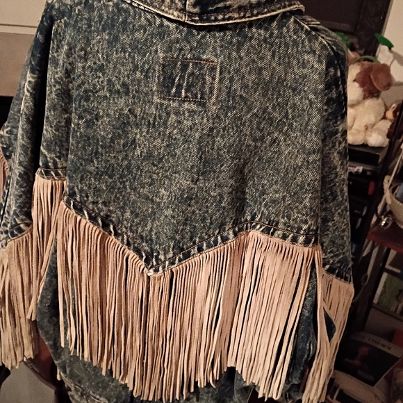 Prezzia Vintage Heavily Fringed Denim Jean Jacket - Picture 12 of 12